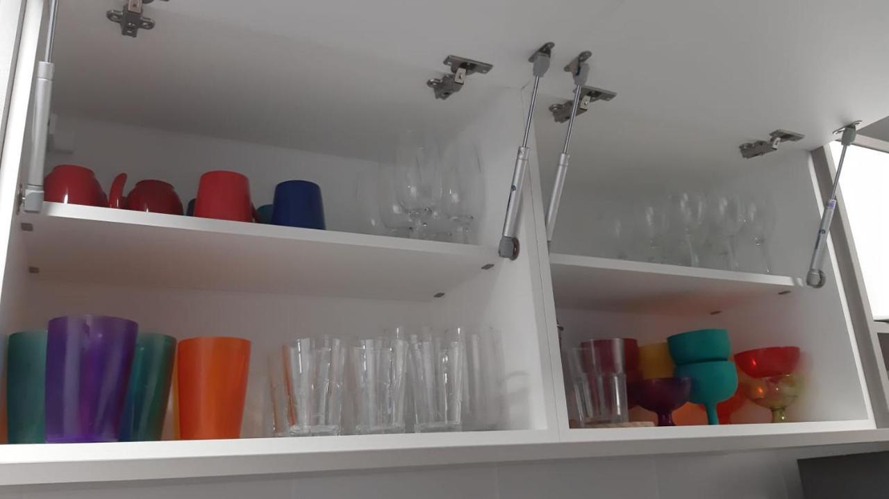 Flat Em Pitangueiras - Sacada Gourmet, 3 Dorms, Limpeza Diaria E Serv De Praia Apartment กัวรูจา ภายนอก รูปภาพ