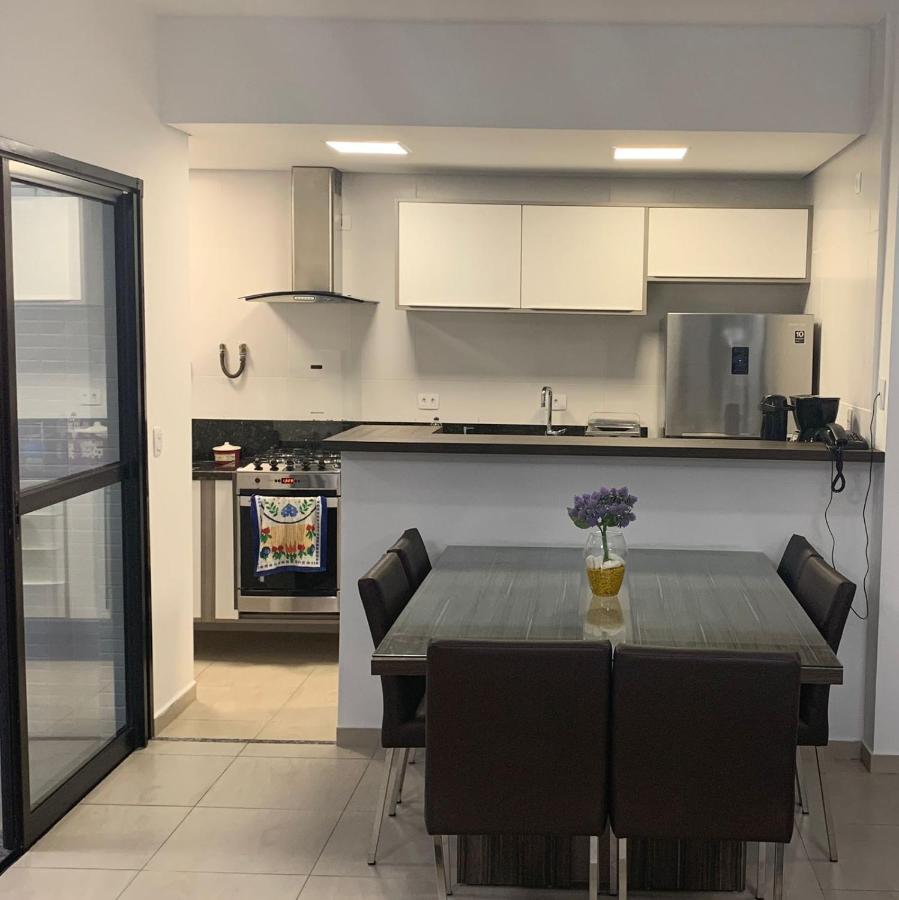 Flat Em Pitangueiras - Sacada Gourmet, 3 Dorms, Limpeza Diaria E Serv De Praia Apartment กัวรูจา ภายนอก รูปภาพ